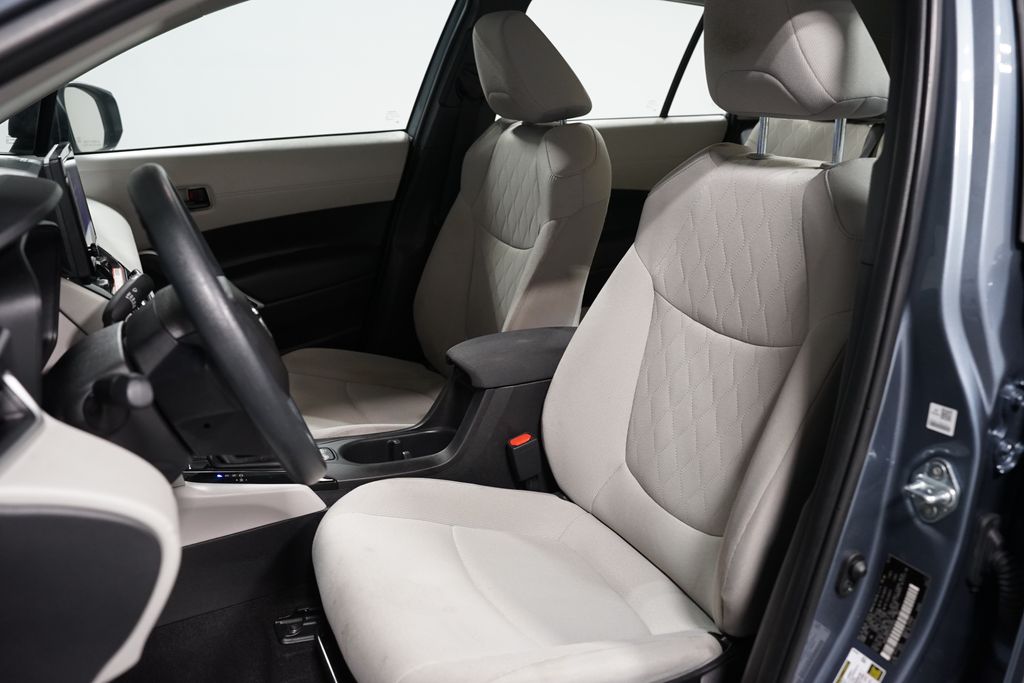 Thumbnail: 2025 Toyota Corolla Cross - 24