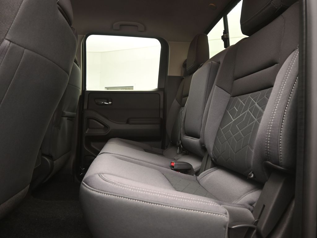 2026 Nissan Frontier SV - Photo 13