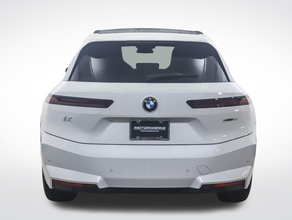 Thumbnail: 2026 BMW iX - 4