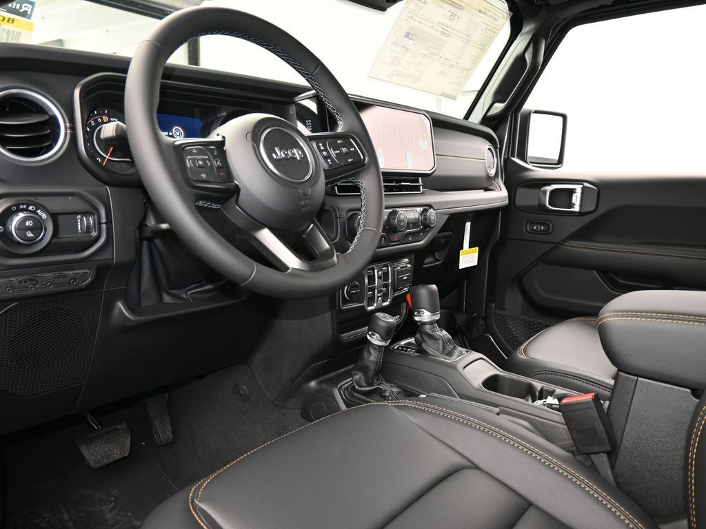 New 2026 Granite Crystal Metallic Clearcoat Jeep Sahara image 12