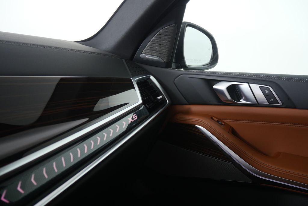 Thumbnail: 2026 BMW X5 - 26