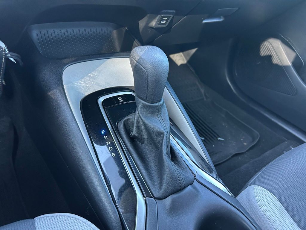 2023 Toyota Corolla LE 26