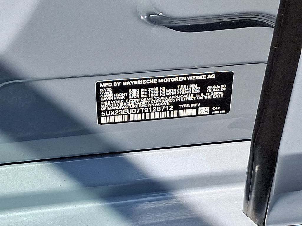 Thumbnail: 2026 BMW X5 - 10