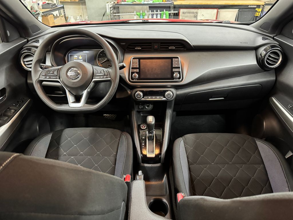 2020 Nissan Kicks SV