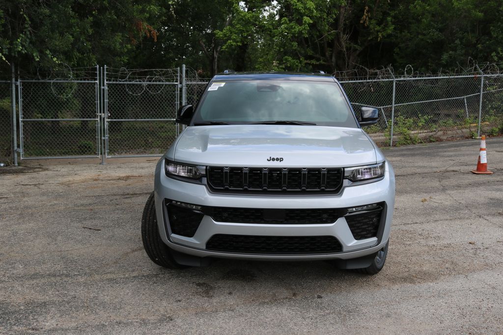 New 2026 Silver Jeep Limited Reserve image 8