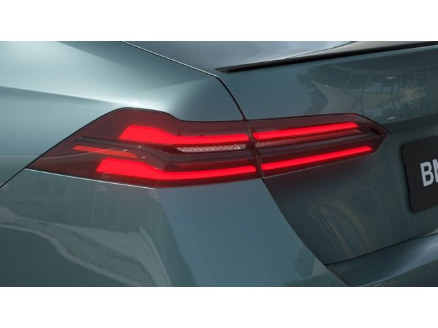 Thumbnail: 2026 BMW 5 Series - 8