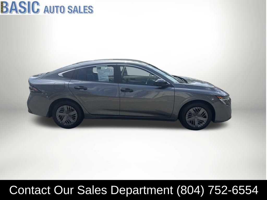 Gray (Gun Metallic) 2026 Nissan Sentra Sedan Front-Wheel Drive Continuously Variable Transmission