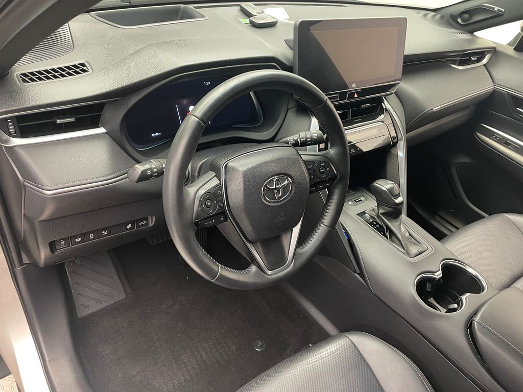 2023 Toyota Venza Limited 11