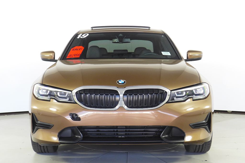 Thumbnail: 2019 BMW 3 Series - 3