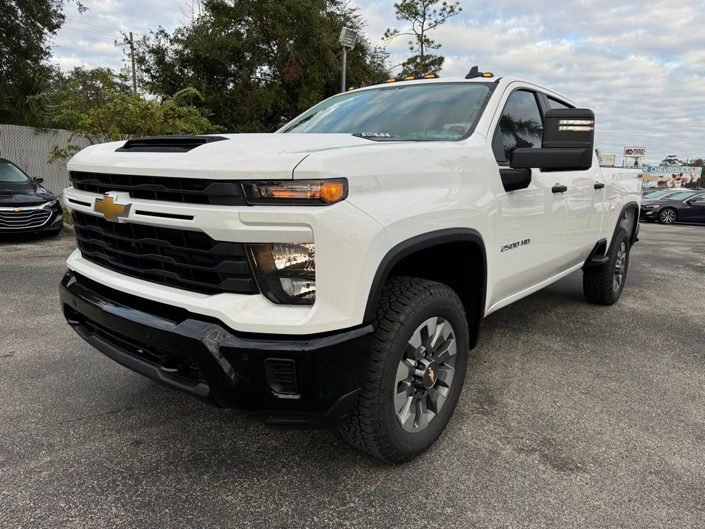 2025 Chevrolet Silverado 2500HD Custom 4