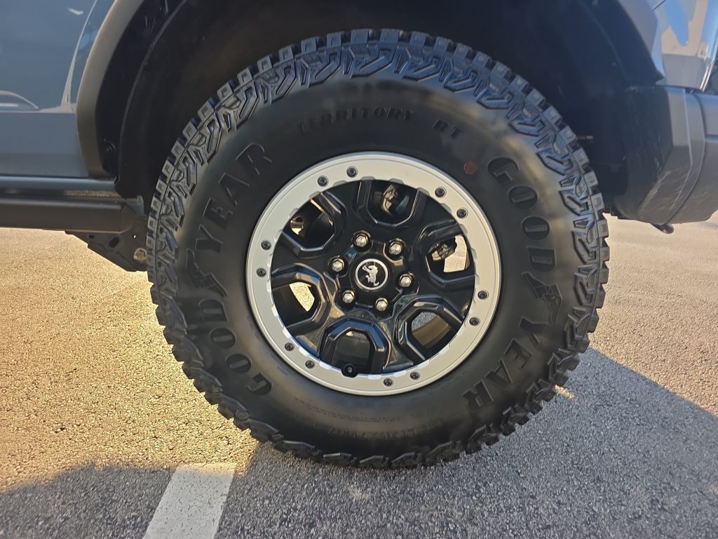 Certified Used 2025 Gray Ford Badlands image 15