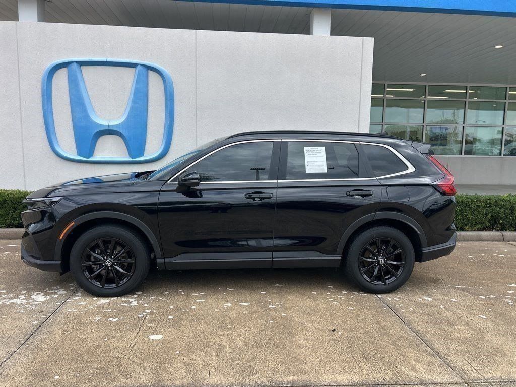 View vehicle photo 5