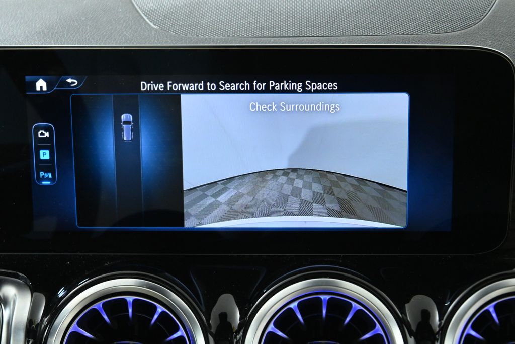 Thumbnail: 2026 Mercedes-Benz GLB - 22