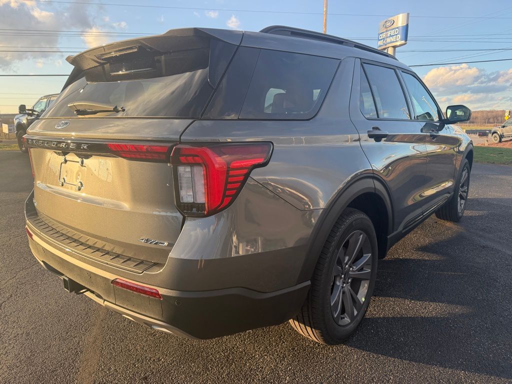 2026 Ford Explorer Active - 9