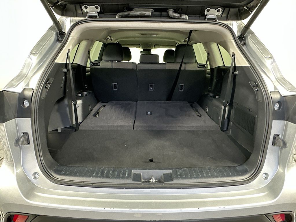 Thumbnail: 2024 Toyota Highlander - 26