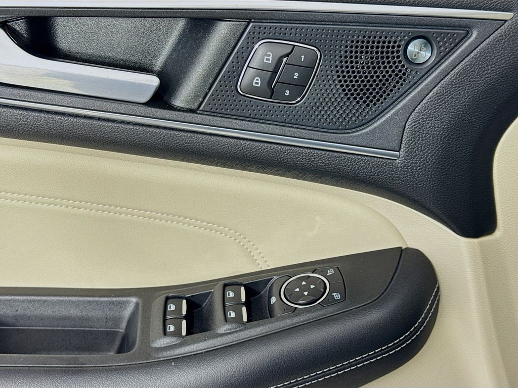 Used Car 2022 Ford Edge  Titanium For Sale Under $30,000 In Austin, Texas