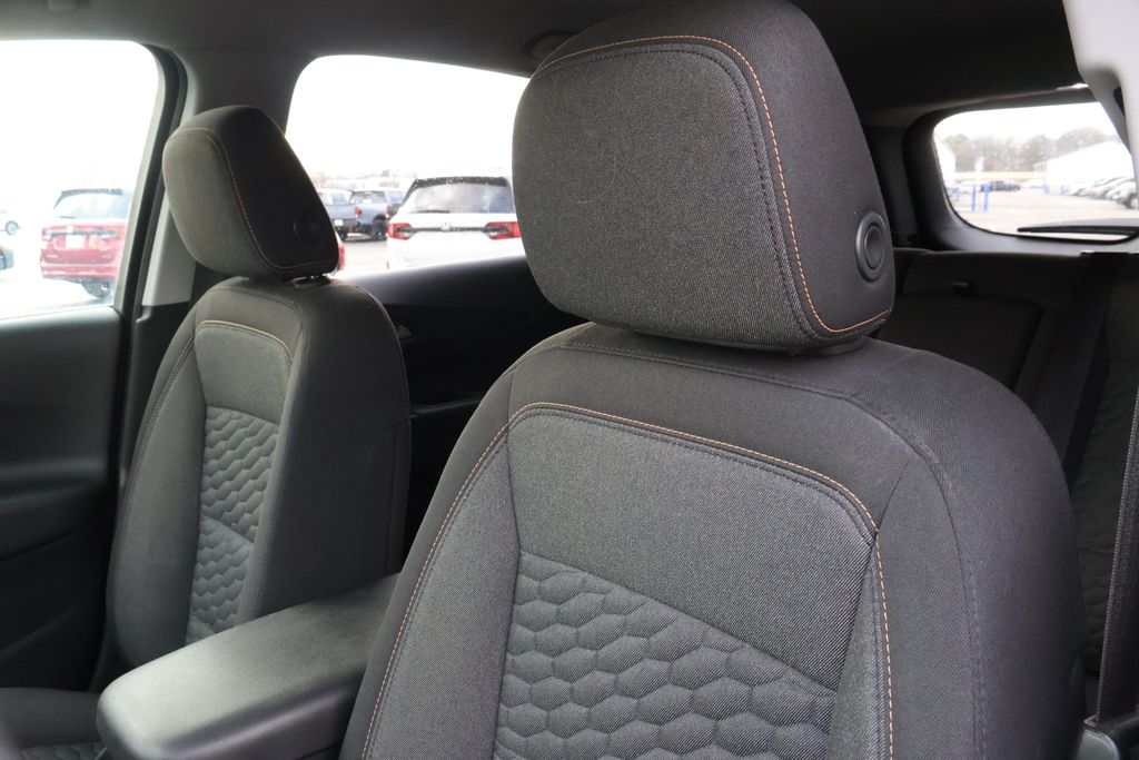 Thumbnail: 2020 Chevrolet Equinox - 30