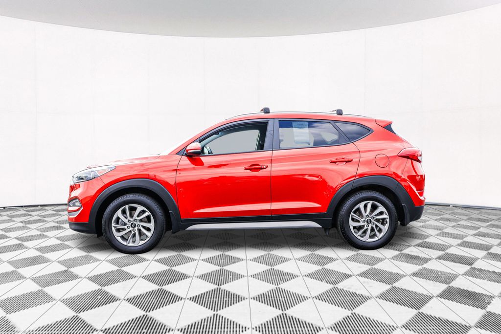 2017 Hyundai Tucson SE Plus 11