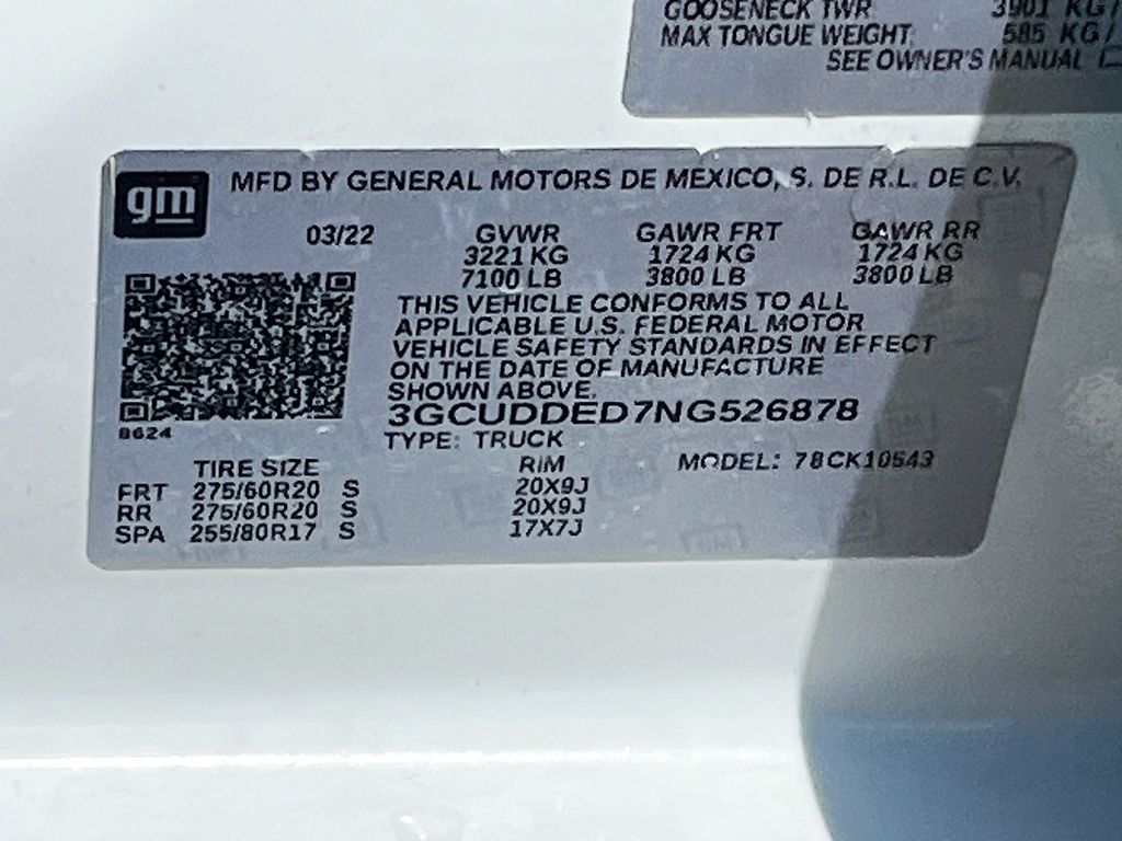 Used 2022 White Chevrolet LT image 31
