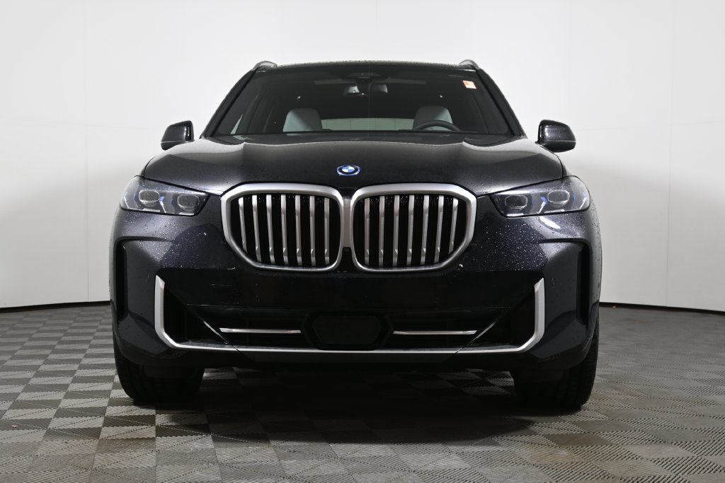 Thumbnail: 2026 BMW X5 - 10