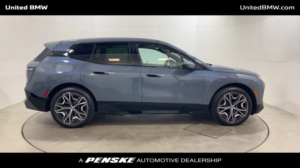 2024 BMW iX xDrive50 9