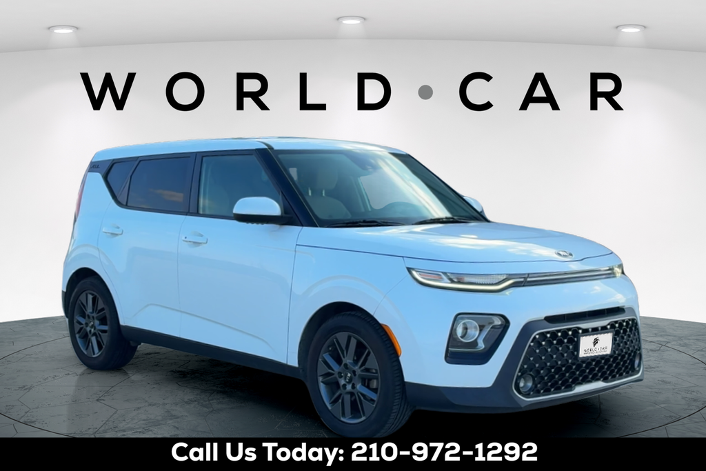 Snow White Pearl 2020 Kia Soul EX FWD SUV / Crossover Front-Wheel Drive Continuously Variable Transmission