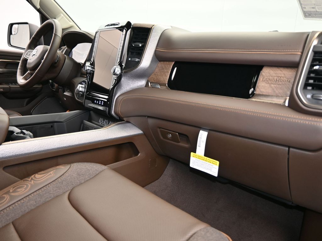 New 2026 Diamond Black Crystal Pearlcoat Ram Limited image 43