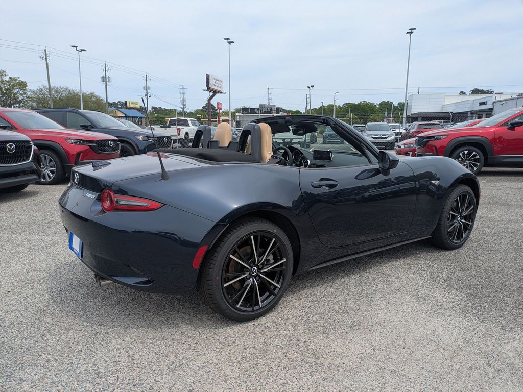 2026 Mazda MX-5 Miata Grand Touring