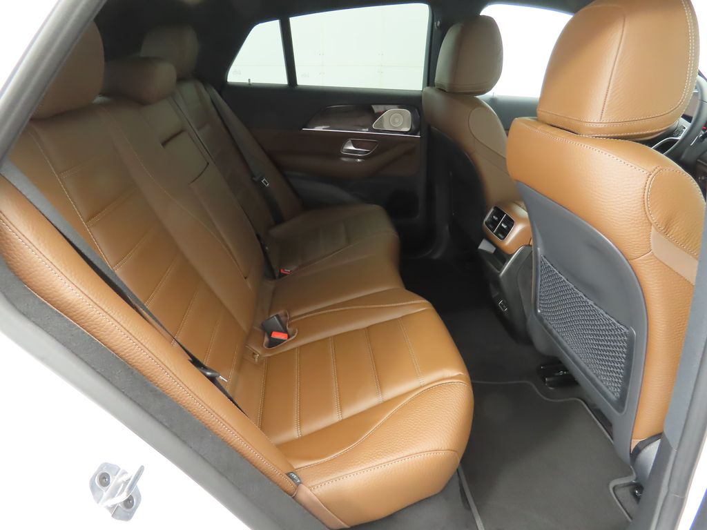 Thumbnail: 2026 Mercedes-Benz GLE - 22