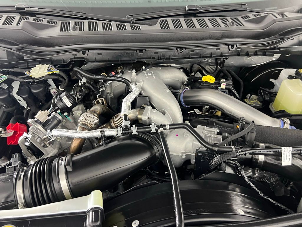 Used 2025 Gray Ford Lariat image 32