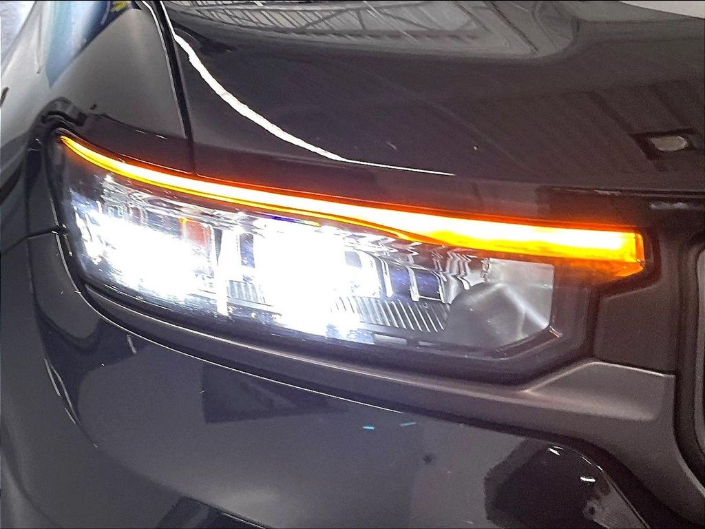 2022 Jeep Grand Cherokee — photo 31