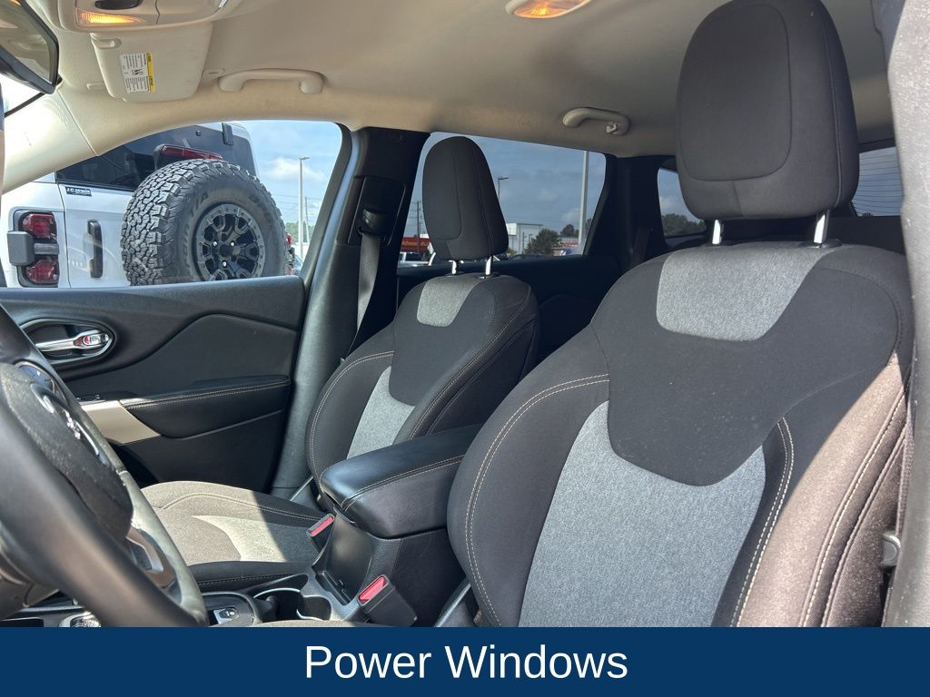 2018 Jeep Cherokee Latitude