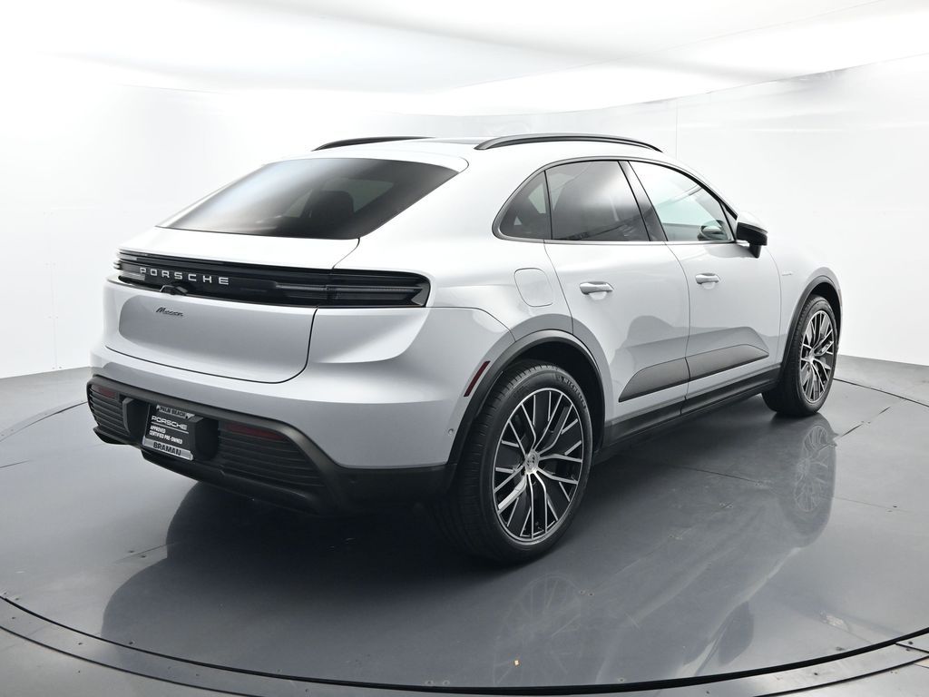 Certified Used 2025 White Porsche  image 14