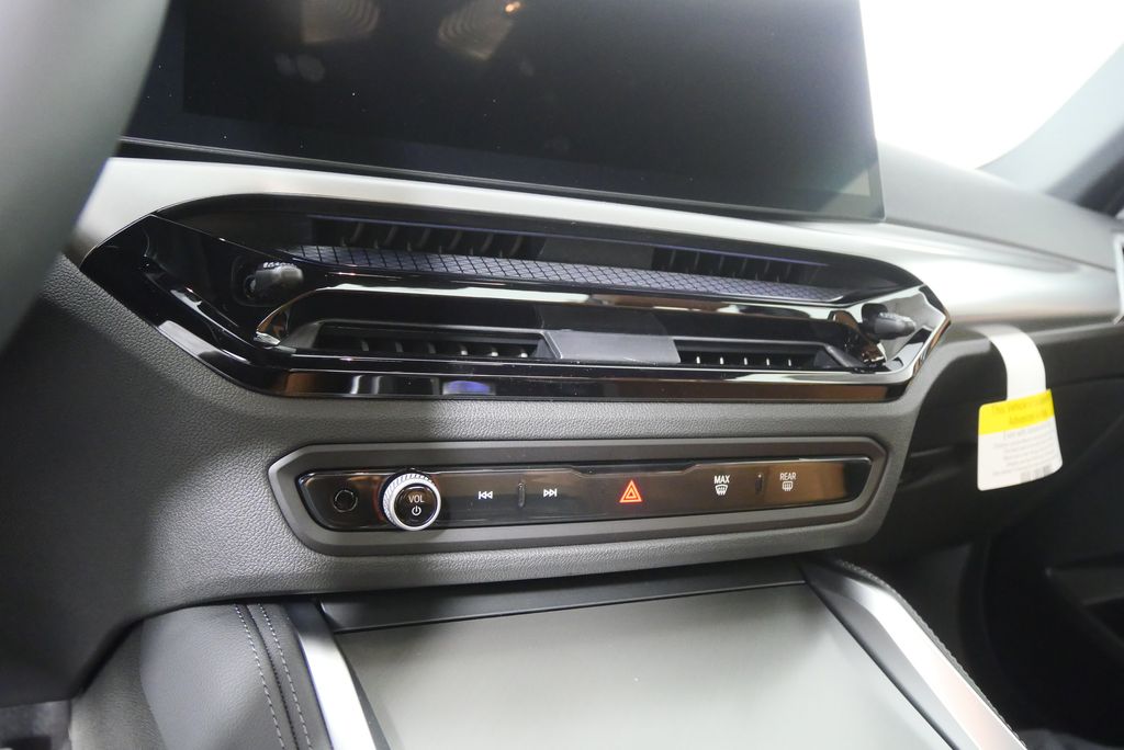 Thumbnail: 2026 BMW 2 Series - 17