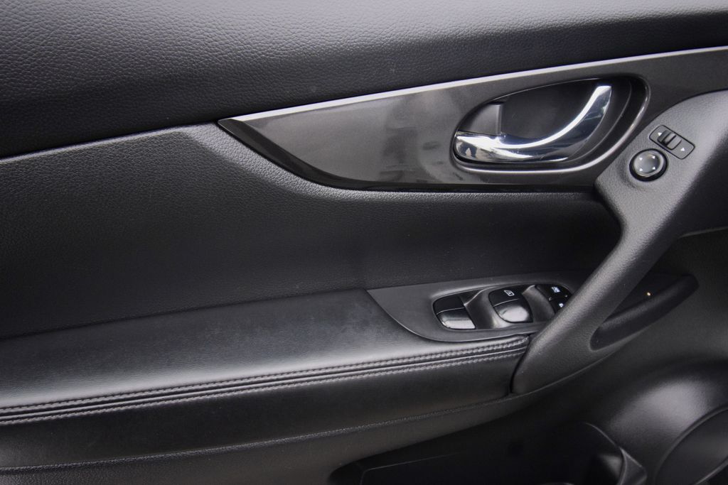 used 2020 Nissan Rogue car, priced at $14,800