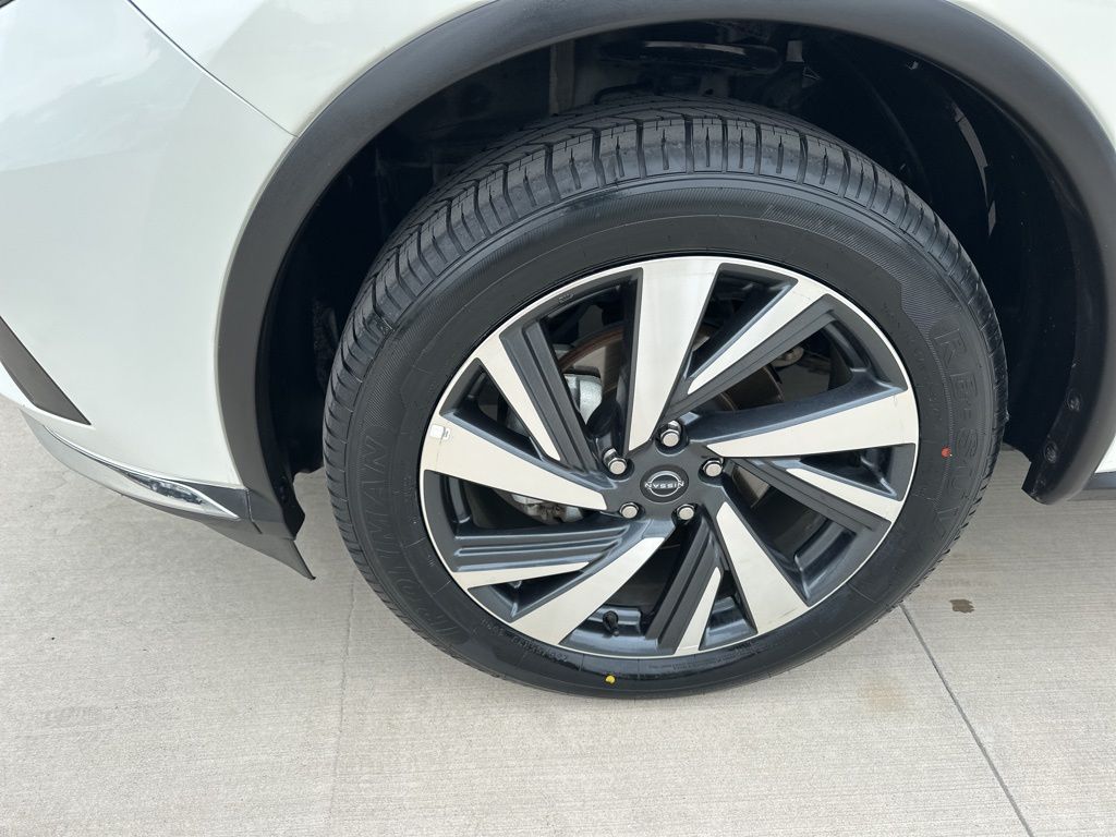 2023 Pearl White Tricoat Nissan Murano SL FWD SUV