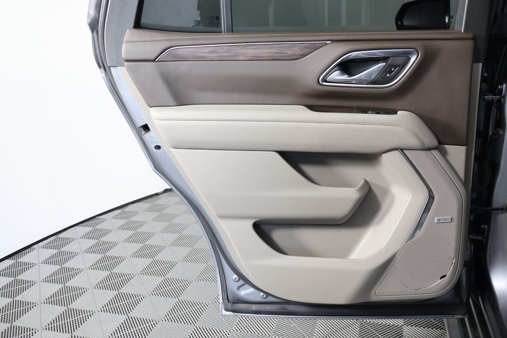 Thumbnail: 2022 Chevrolet Tahoe - 13