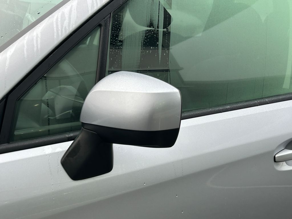 Thumbnail: 2015 Subaru Forester - 10