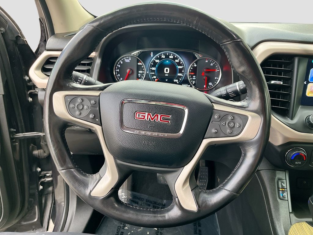 Used 2019 Silver GMC Denali image 11