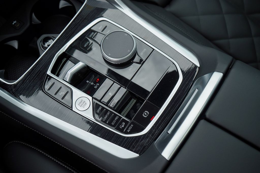 Thumbnail: 2026 BMW X6 - 18