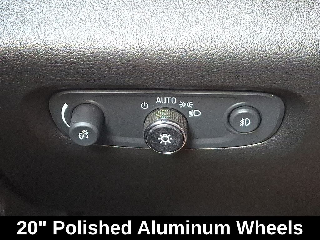 Thumbnail: 2020 Chevrolet Traverse - 26