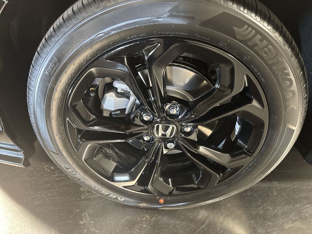 new 2025 Honda Accord car, priced at $31,755