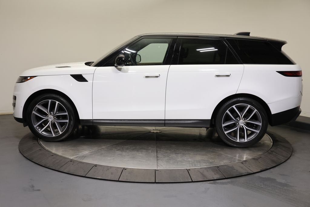 Thumbnail: 2023 Land Rover Range Rover Sport - 2