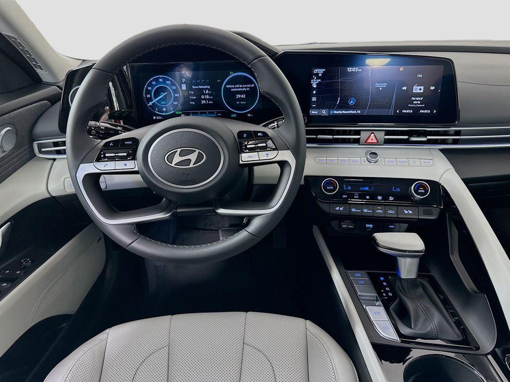 Thumbnail: 2025 Hyundai Elantra - 18