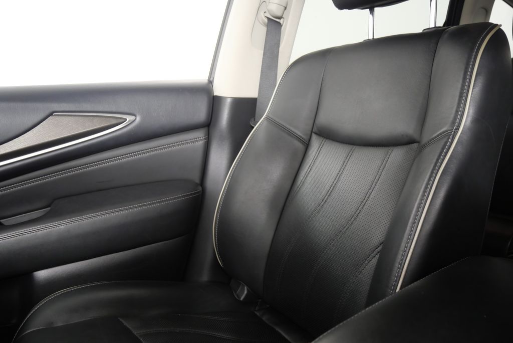 2017 INFINITI QX60 Base 26