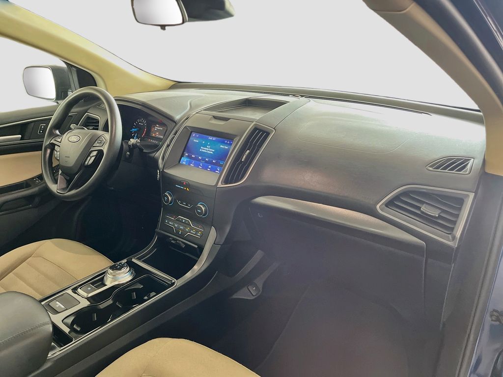 Used 2020 Blue Ford SE image 30