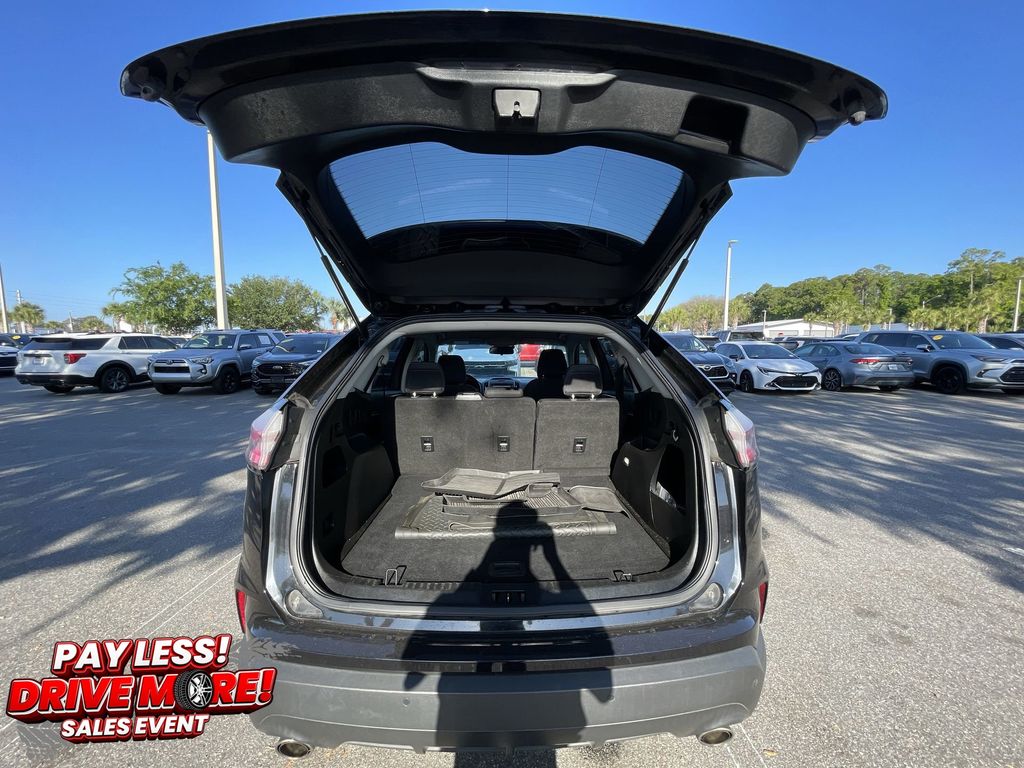 Used 2020 Ford Edge SUV