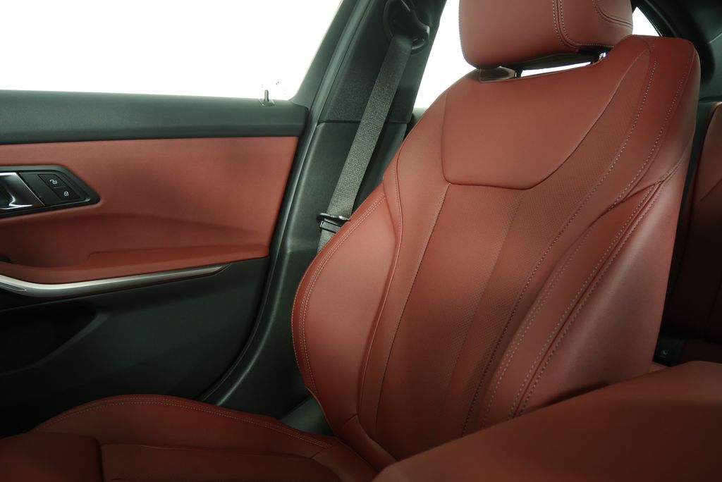 Thumbnail: 2026 BMW 3 Series - 22