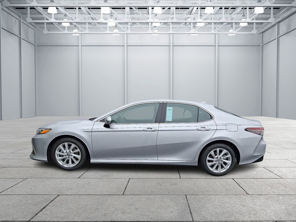 2023 Toyota Camry LE 7