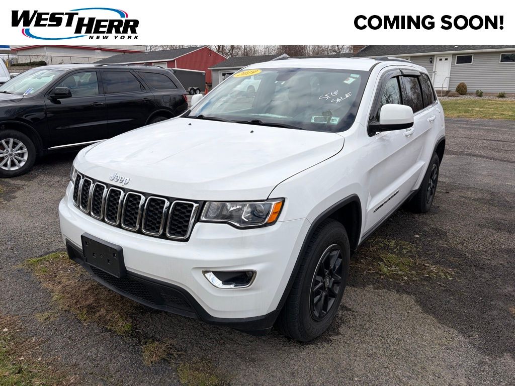 Used 2019 White Jeep Laredo E image 3